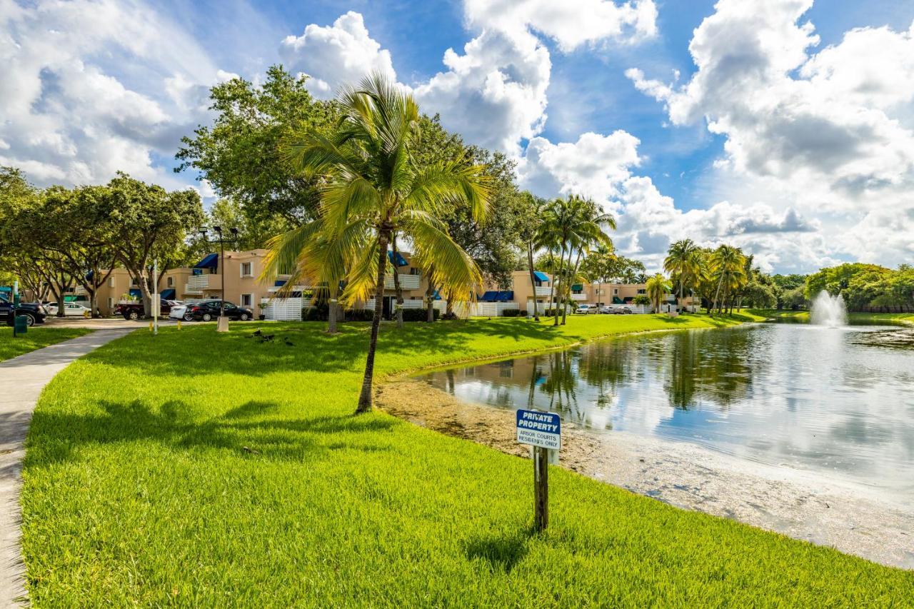 Luxurious And Cozy Townhouse 3 Bedrooms 2.5 Bath Miami Exterior photo